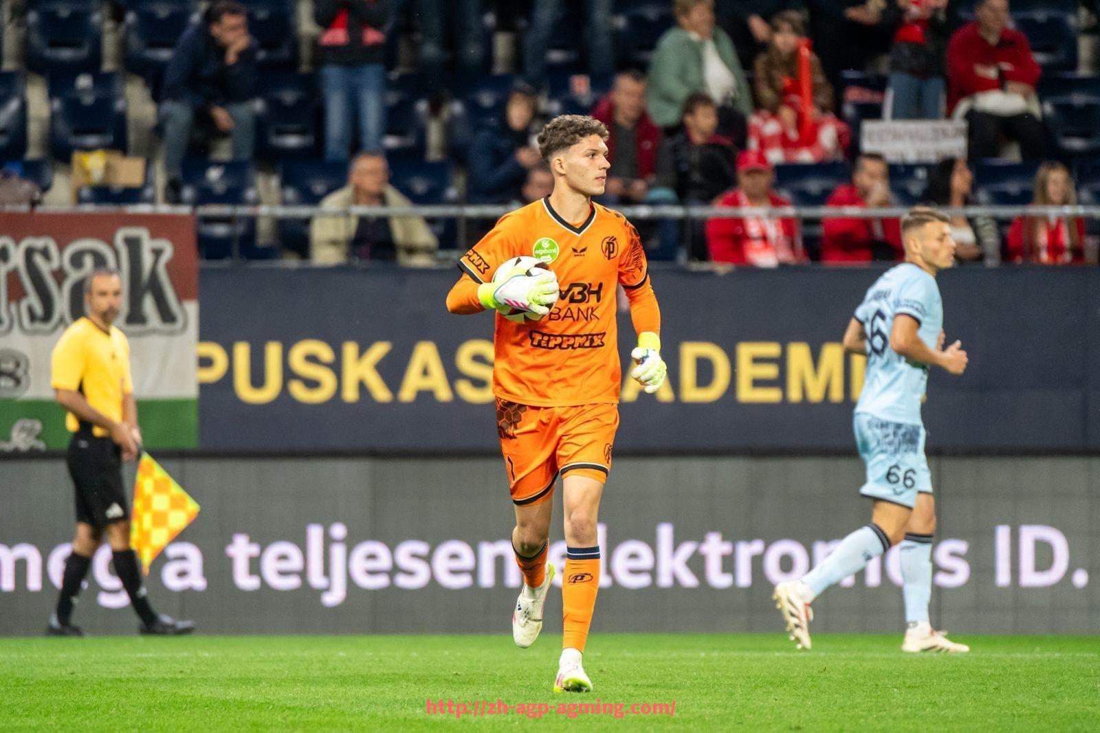 AG娱乐登录-世俱杯攻守转化时机解析,转换速度决定攻防效率 AG娱乐登录-世俱杯攻守转化时机解析,转换速度决定攻防效率